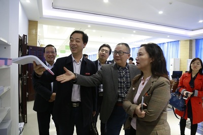 省教育廳專家組高度評(píng)價(jià)我校大學(xué)生創(chuàng)新創(chuàng)業(yè)孵化基地建設(shè)