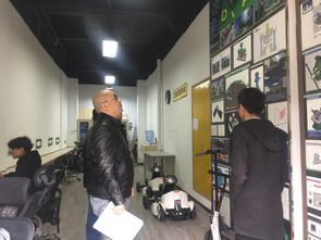 重慶市人社局專家組一行實地考核我校市級創(chuàng)業(yè)孵化基地建設情況